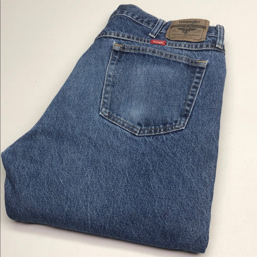 MENS WRANGLER RELAXED FIT JEANS 38x30 ⭐️